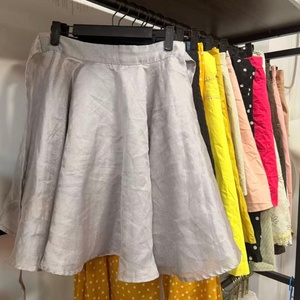 Gonne <span class=keywords><strong>in</strong></span> Cotone Usate di Alta Qualità per Donna, <span class=keywords><strong>Abbigliamento</strong></span> Casual da Ufficio, Vestiti di Seconda Mano <span class=keywords><strong>in</strong></span> Balle, <span class=keywords><strong>Abbigliamento</strong></span> Usato Premium - Product Image 2
