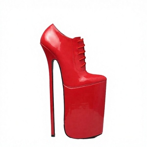 Escarpins pour femmes en cuir PU rouge, résistants à l'usure, à enfiler, à lacets, à plateforme, à talons très hauts, printemps-été, vente en gros, fabriqués en Chine - Product Image 2