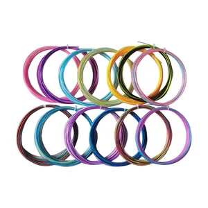 Corde per racchette da Badminton di fabbrica tensione da 0.70mm 28 libbre con vendite miste di colore diverso