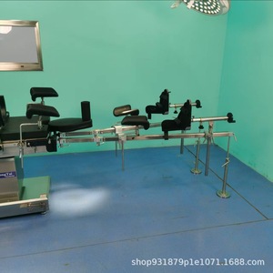 เตียงผ่าตัดกระดูกแบบแมนนวล QYJ-658 พร้อมโครงเหล็กกล้าไร้สนิม อุปกรณ์ดึงกระดูกแบบตั้งพื้นขนาด 23 นิ้ว - Product Image 2