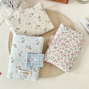 Funda Protectora Portátil para Cuaderno con Diseño Floral Hecho a Mano, Diseño de <span class=keywords><strong>Trébol</strong></span>, para Diario, Libreta, Material Escolar para Regreso a Clases - Product Image 2