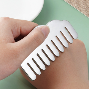 Masseur de cuir chevelu acier inoxydable Gua Sha peigne Mini peigne à cheveux acier inoxydable Guasha pour tête méridien Massage Guasha peigne - Product Image 4