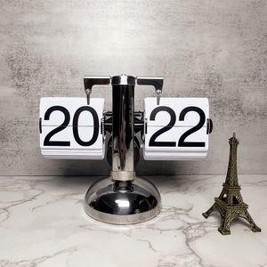 Auto Flip Desk <strong>Clock</strong> Retro Digital Flip Down <strong>Clock</strong> -<strong>Battery</strong> Powered Internal Gear Operated <strong>Clock</strong> for Home &amp; Office D&eacute;cor - Product Image 2