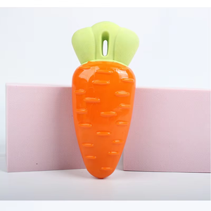 Jouet à mâcher pour chien Pawmino en TPR en forme de carotte, couineur, durable, pour la dentition, pour chiens de petite, moyenne et grande taille - Product Image 4