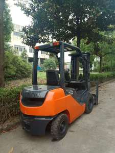 รถยกมือสอง TOYOTA FD30 ลดราคาพิเศษ ขายด่วน เครื่องจักรกลหนักสำหรับงานดิน - Product Image 2