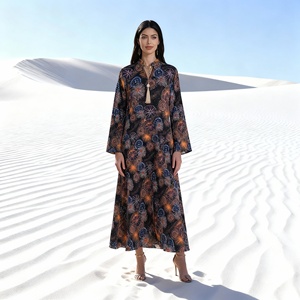 Abaya de luxe personnalisée avec strass thermocollants, style robe en polyester, nouveau design pour femmes musulmanes, occasion spéciale - Product Image 1