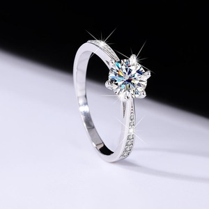 Bague d'éternité en diamant de laboratoire cultivé en Inde, en argent 925, étincelante, pour mariage, anniversaire, cadeau de mariée, disponible à la vente - Product Image 4