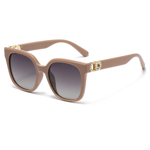 Gafas de sol polarizadas cuadradas Dl-D7533 para mujer, montura negra, lentes TAC, protección UV400, clase 2, material de PC - Product Image 2