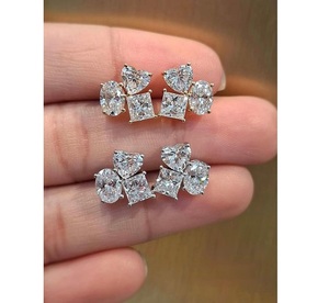Pendientes de Diamantes Cultivados en Laboratorio con Certificación IGI, Corte Princesa Ovalado, 6CT, Oro Sólido de 14K, Regalo de Lujo para Ella - Product Image 1