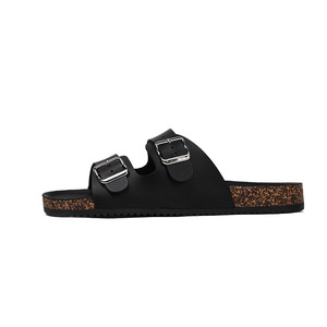 Vente en gros de nouvelles pantoufles souples pour hommes en cuir synthétique avec semelle en PVC, à porter avec une robe de plage, sortie d'usine - Product Image 6
