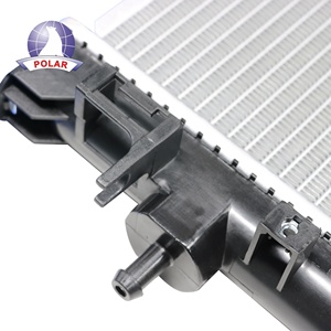 مبرد تبريد السيارة رقم 13085 لإيسوزو دي-ماكس 2.5/3.0 بيك أب، قطعة أصلية (OEM) 8981372734، قطع غيار تبريد، رادياتير سيارات بالجملة - Product Image 4