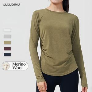 Haut de sport à manches longues en laine mérinos légère, col rond, coupe classique, respirant, extensible, séchage rapide, idéal pour le yoga - Product Image 1