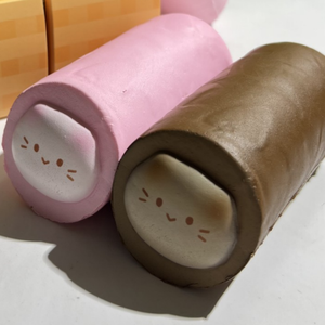 ของเล่นบีบลดความเครียดรูปแมวแบบค่อยๆคืนตัว รุ่น Kawaii for Roll Cat ทำจากซิลิโคนและพลาสติก เหมาะสำหรับทุกวัย ของขวัญวันเกิดสุดสร้างสรรค์ - Product Image 4