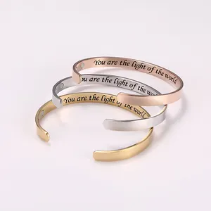 Bracelet personnalisé en acier inoxydable pour femmes, bijoux à citations, messages personnalisés, couleur argent, or Rose et or, manchette ouverte et gravé