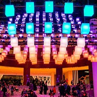 현대식 플라스틱 태양광 LED 충전식 장식 조명 램프 (16가지 RGB 색상 변경 미니 큐브 조명 포함)