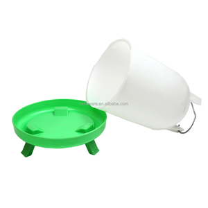 Bebederos de plástico de alta calidad <span class=keywords><strong>para</strong></span> aves de corral con patas 4L y 8L - Product Image 4