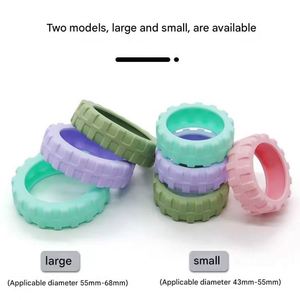 Nouvel accessoire universel en silicone pour bagages, idéal pour les voyages, avec des protections de roulettes silencieuses et pivotantes - Product Image 6