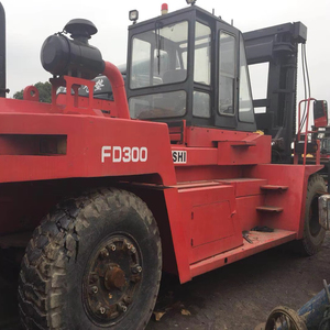 Montacargas Usado de Segunda Mano en Venta, Maquinaria para Movimiento de Tierras MITSUBISHI FD300 - Product Image 1