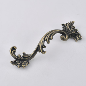 French Style Zinc Alloy Cabinet Handle Bronze Bar Shape Durable Furniture Hardware - Product Image 2