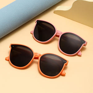 <span class=keywords><strong>Gafas</strong></span> <span class=keywords><strong>de</strong></span> Sol Infantiles para Exteriores, Protección UV400, Polarizadas, Protección Ocular, Color Rojo, Azul y Rosa para Niños y Niñas, Marco <span class=keywords><strong>de</strong></span> PC, Lentes TAC - Product Image 1