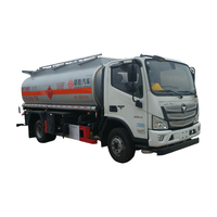 Camion-citerne Foton Aoling 8 tonnes pour le ravitaillement mobile sur chantier de construction