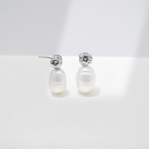 wholesale plata 925 <b>sterling</b> <b>silver</b> Classic Round earring gold plated unique vintage bridal elegant teacher pearl <b>stud</b> earrings - Product Image 1