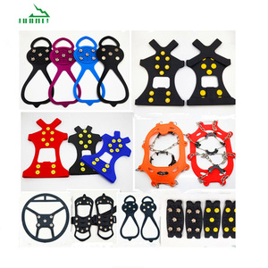 Crampons de Traction de glace antidérapants Crampons de Traction de marche Poignées de <span class=keywords><strong>neige</strong></span> de glace durables <span class=keywords><strong>pour</strong></span> chaussures Botte avec 8 crampons en acier Crampons - Product Image 3