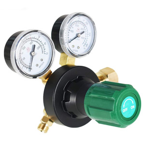 Regulador de Presión Americano Victor de Latón para Gas de Uso Medio, CGA510 para Acetileno, CGA540 para Oxígeno, LGP para Argón, para Helio y CO2 - Product Image 1