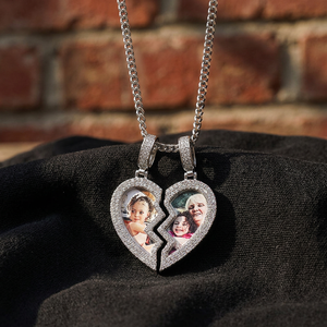 Colgante de Corazón Dividido con Diamantes Cultivados en Laboratorio, Estilo Hip Hop, Colgante con Retrato Personalizado, Colgante de Lujo para Parejas, Regalo - Product Image 1