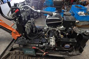 ENVÍO GRATUITO Miniexcavadora Changlin Precio de Fábrica 0.8t 1.0t Miniexcavadora de Orugas con Motor EPA Euro V - Product Image 4