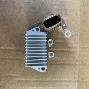 Regulador de Voltaje de Alto Rendimiento para Alternador, Larga Vida Útil, 12V, Compatible con <span class=keywords><strong>Ausa</strong></span> <span class=keywords><strong>C150H</strong></span> - Product Image 1
