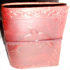 Libreta de Cuero con Tapa Dura y Diseño de Pez Grabado, Cierre de Hilo, Venta al Por Mayor, Ideal para Regalo - Product Image 1