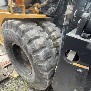 Vente à prix réduit de chariots élévateurs diesel d'occasion fabriqués au Japon, TCM 15 tonnes, 16 tonnes, 20 tonnes, 25 tonnes, chariots élévateurs robustes FD160 d'occasion pour entrepôt - Product Image 6