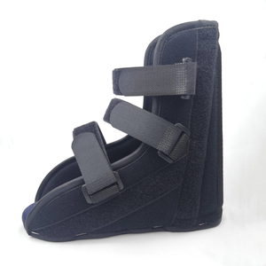 Bota Ortopédica para Fracturas, Soporte de Tobillo Anti-Rotación, Cierre Ajustable con Velcro para el Pie - Product Image 1