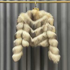 Женская зимняя куртка с мехом енота - Product Image 6