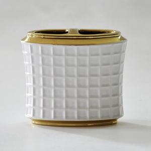 6 pezzi Bianco Reticolo di Disegno Placcatura In Oro Ceramica <span class=keywords><strong>Accessori</strong></span> Per il <span class=keywords><strong>Bagno</strong></span> <span class=keywords><strong>Set</strong></span> per la Toletta - Product Image 3