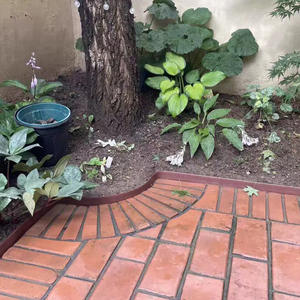 Bordure de pelouse en PE de couleur noire Sunsbuild, traitée sous pression, résistante à l'eau, aménagement paysager de terrain de jeux, bordure de pelouse multi-usages, artificielle - Product Image 6