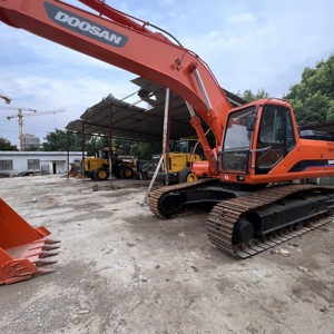 Doosan DH420LC-7 42 Ton Hydraulic Crawler Excavator Orange Heavy Duty Construction Equipment Used 2022 Model - Product Image 2