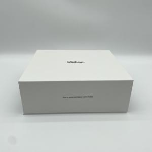 Elegante Premium-Logo-Geschenkboxen mit glänzendem UV-Spot, schwarz-weiß, klein, steif, mit Magnetverschluss, individuelle Sonnenbrillen-Verpackungsbox - Product Image 1