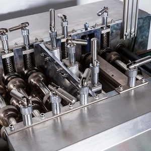 Non-woven medical gauze blocks medical gauze pad 4 side sealing and packing machine - Product Image 4