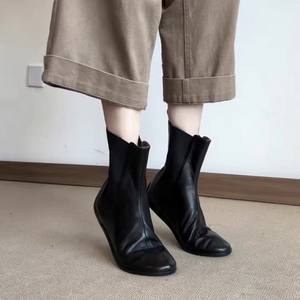 Nouvelles Bottines Plates Confortables à Bout Rond Style Rétro Polyvalentes pour Femmes 2026 – Antidérapantes - Product Image 3