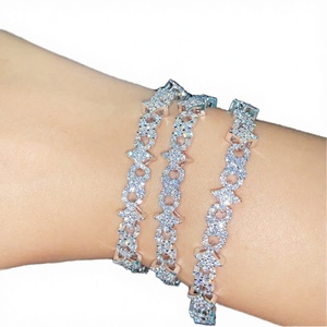 กำไลข้อมือเงินแท้ประดับมอยส์ซาไนต์ ชุบโรเดียม รูปเลข 8 สื่อถึงความนิรันดร์ สำหรับผู้หญิง - Product Image 4