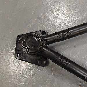 Truk Amerika tugas berat suspensi bagian keseimbangan <span class=keywords><strong>v</strong></span>-<span class=keywords><strong>stay</strong></span> <span class=keywords><strong>Torque</strong></span> <span class=keywords><strong>Rod</strong></span> Bar Thrust <span class=keywords><strong>Rod</strong></span> - Product Image 3