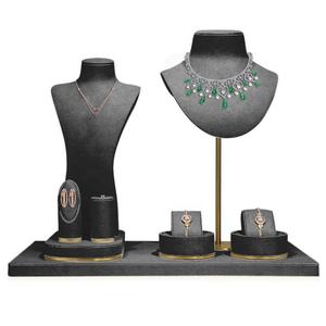 Expositor de Lujo Personalizado para Joyería: Soporte para Collares y Anillos para Escaparates de Joyería - Product Image 1