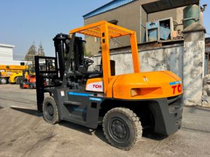 TCM Factory-Stocked <b>Used</b> 7 Ton FD70 Diesel Forklift Good Condition Hot Selling Single/Three Stage Mast Original Pump Motor - Product Image 2
