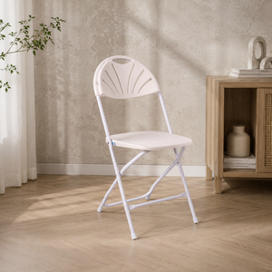 Silla Plegable Moderna de Plástico con Respaldo en Forma de Abanico, Blanca, Ligera, Resistente y Cómoda para Uso en Parques, Jardines, Villas y Talleres - Product Image 1