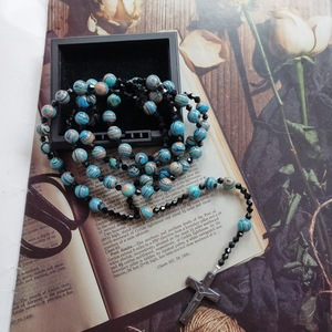 Collana con ciondolo a croce in pietra naturale originale <span class=keywords><strong>da</strong></span> uomo e <span class=keywords><strong>da</strong></span> <span class=keywords><strong>donna</strong></span> con catena di perline in lega per il commercio transfrontaliero - Product Image 4