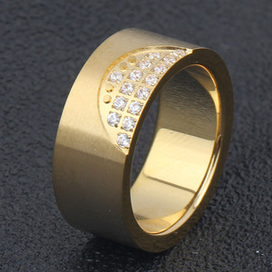 Anillo de Moda de Acero de Titanio y Oro de 18K con Incrustaciones de Diamantes Semicirculares, Diseño Geométrico, Joyería Unisex para Regalo - Product Image 2