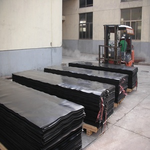 고품질 매끄러운 돋을새김된 상업 급료 1mm / 2mm 고무 장 Rolls 3800mm 넓은 최대 고무 장 - Product Image 1