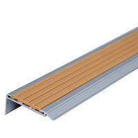 Bordure de carrelage gris en aluminium incurvé Profil de nez d'escalier Nez d'escalier antidérapant pour pièces d'escalier